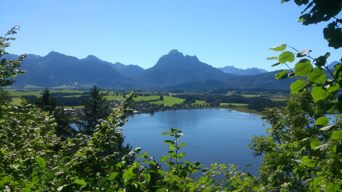 Hopfensee mit Alpenblick Blick über den Hopfensee auf die Allgäuer Alpen beim Campingplatz Haus Guggemos